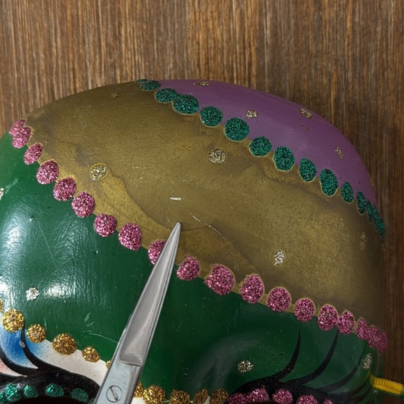 Ceramic Mask Mardi Gras Theme 5.35” x 4” - Picture 7 of 8